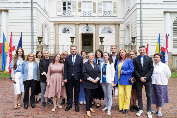 Українські держслужбовці пройшли навчання в Коледжі Європи в Натоліні: старт нової фази євроінтеграційної підготовки