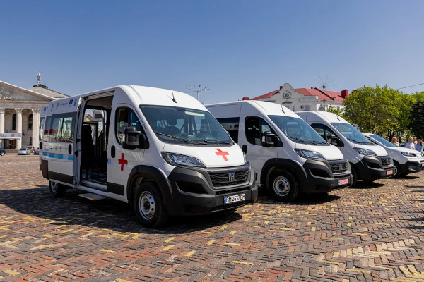 ЄС та ПРООН передали Чернігівській області спеціалізовані автомобілі для покращення медичних та соціальних послуг