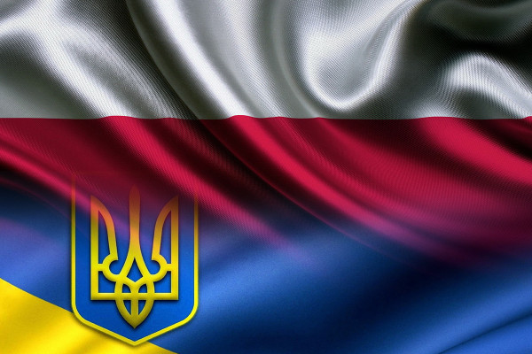 Україна отримає від Польщі майже 1 млрд доларів