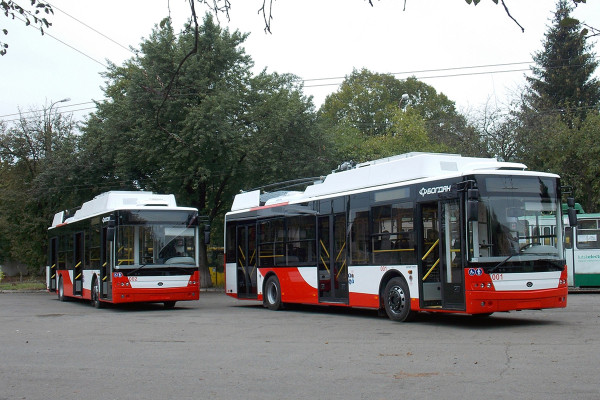 До кінця лютого парк громадського транспорту у Луцьку поповниться 17 сучасними тролейбусами
