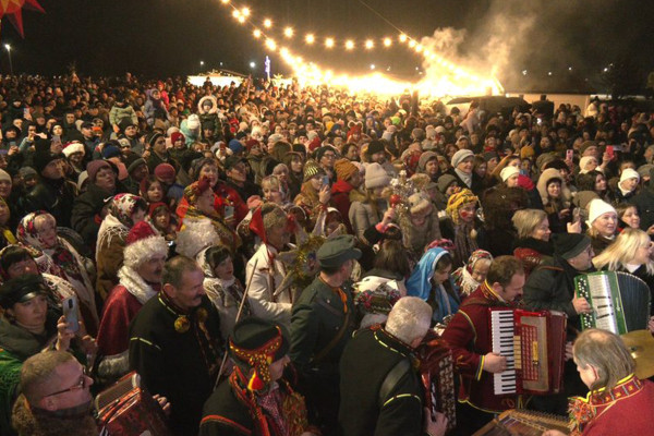 У Івано-Франківській області зафіксували наймасовіше виконання колядки