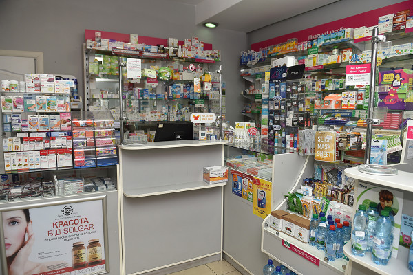 Українці у віці від 60 років зможуть витратити тисячу гривень за вакцинацію на лікарські засоби