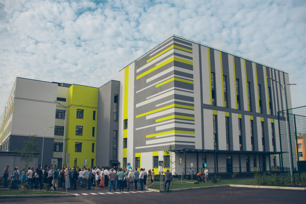 В Україні створили посібник  із основ проєктування та реконструкції енергоефективних будівель шкіл, гімназій та ліцеїв