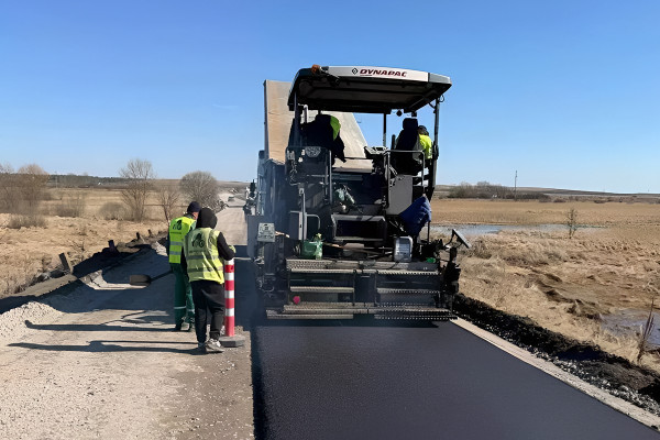 На Львівщині модернізують стратегічну дорогу до кордону завдяки фінансуванню ЄС