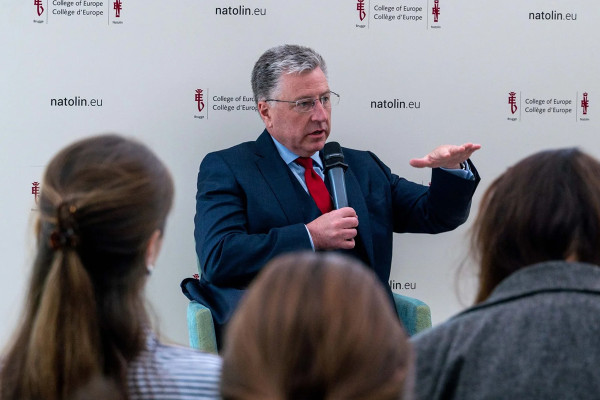 Нові можливості для дипломатів: стартував набір на «Дипломатичну програму ЄС для регіону розширення»