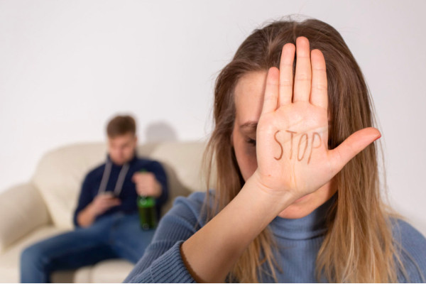 В Україні посилили відповідальність за домашнє насильство і насильство за статевою ознакою