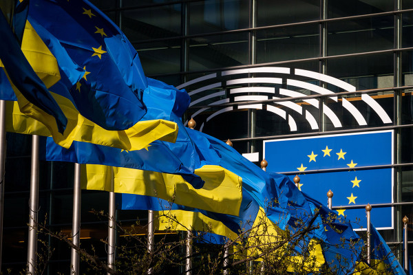 В Україні молодь запрошують до участі у політичній школі «LEAD:UA»